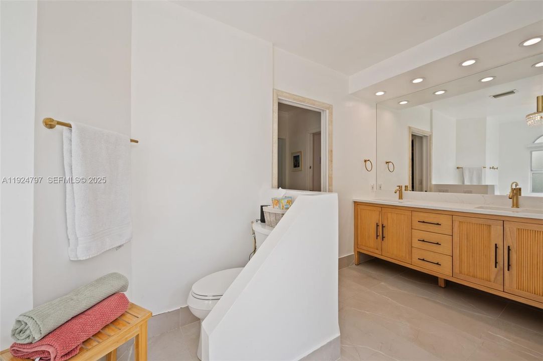 En Venta: $1,630,000 (5 camas, 3 baños, 3004 Pies cuadrados)