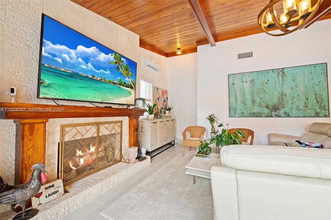 En Venta: $1,630,000 (5 camas, 3 baños, 3004 Pies cuadrados)