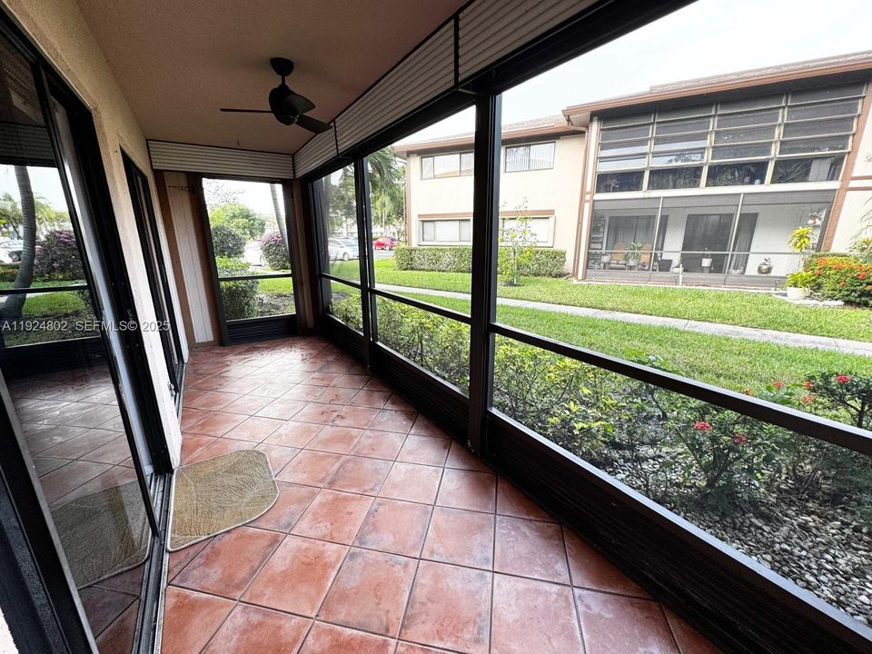 For Sale: $129,000 (3 beds, 2 baths, 1163 Square Feet)