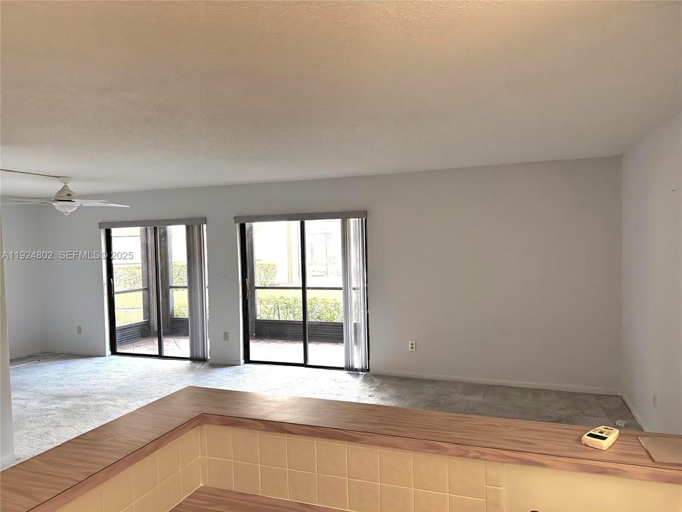 For Sale: $129,000 (3 beds, 2 baths, 1163 Square Feet)