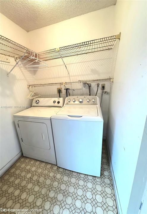 For Sale: $129,000 (3 beds, 2 baths, 1163 Square Feet)