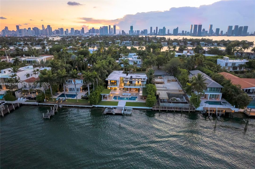 For Sale: $22,500,000 (6 beds, 6 baths, 5479 Square Feet)