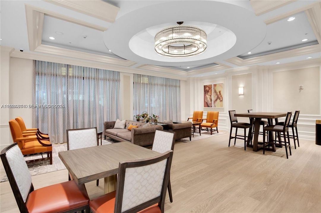 For Sale: $1,750,000 (2 beds, 2 baths, 1540 Square Feet)