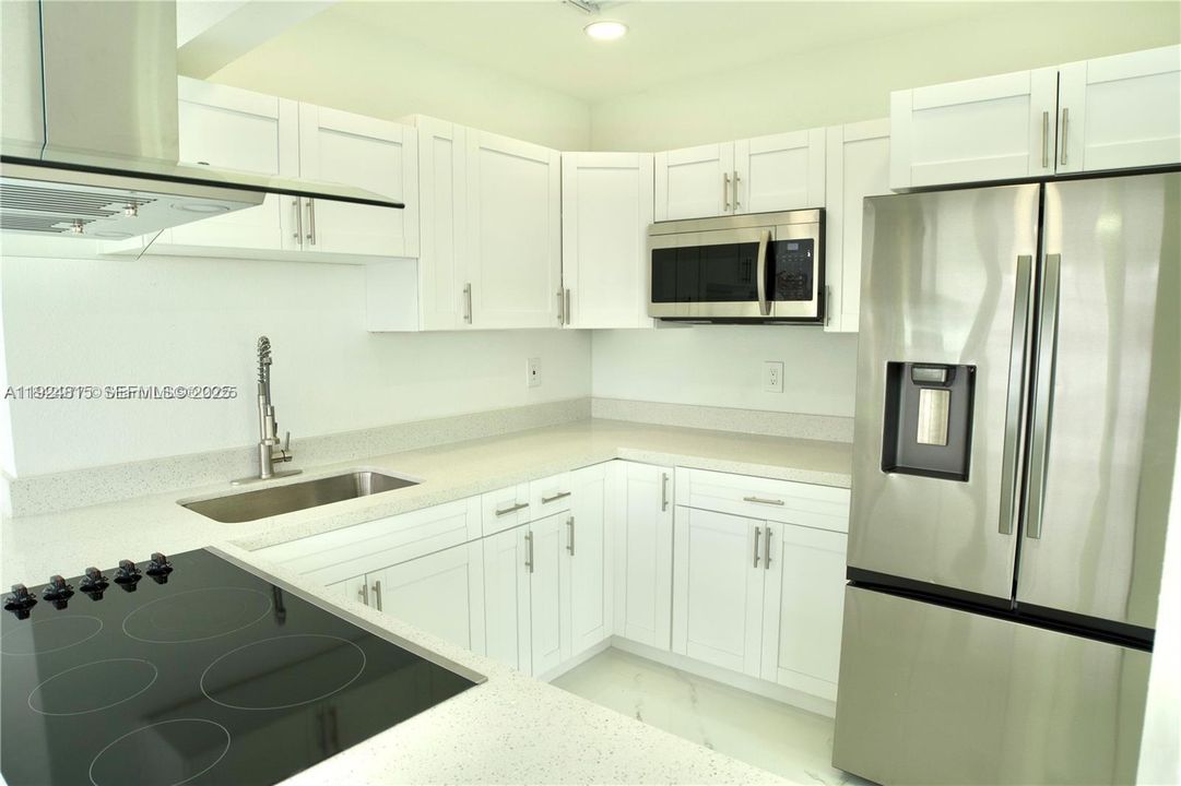 На продажу: $464,900 (3 спален, 2 ванн, 1164 Квадратных фут)