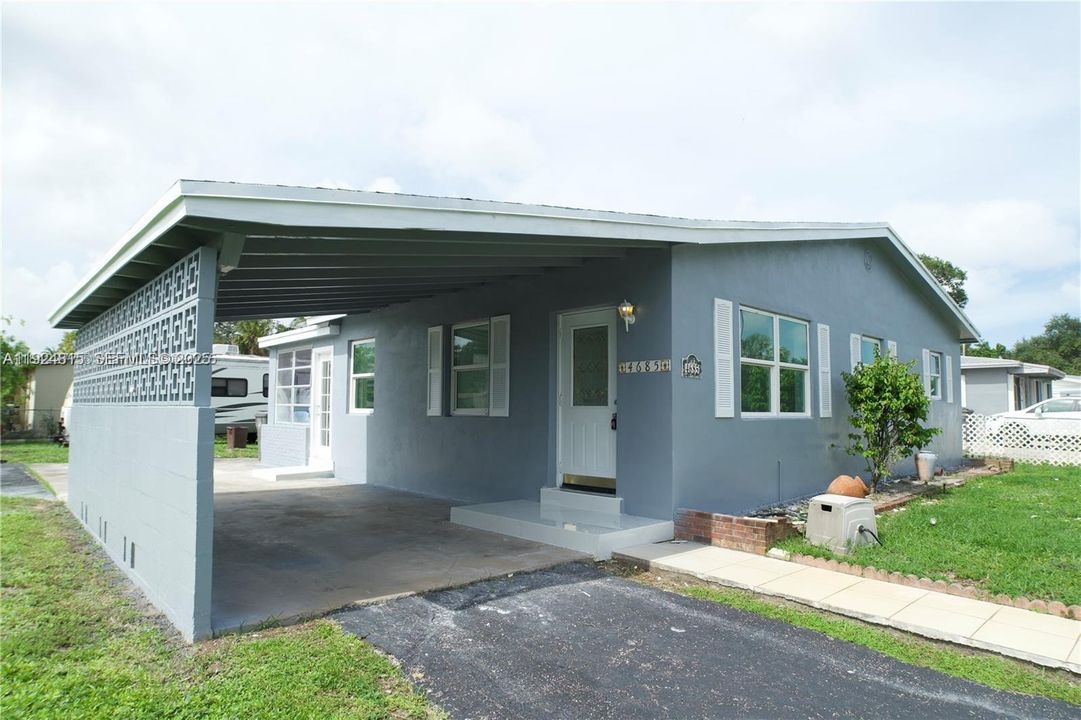 На продажу: $464,900 (3 спален, 2 ванн, 1164 Квадратных фут)