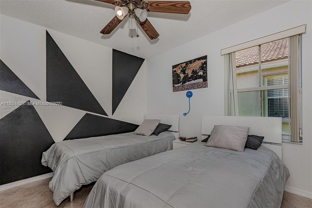 В аренду: $3,600 (3 спален, 2 ванн, 1438 Квадратных фут)