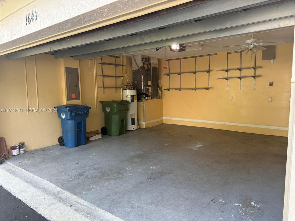 В аренду: $3,600 (3 спален, 2 ванн, 1438 Квадратных фут)