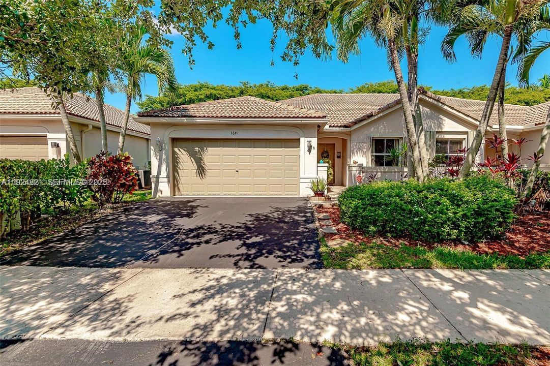 В аренду: $3,600 (3 спален, 2 ванн, 1438 Квадратных фут)