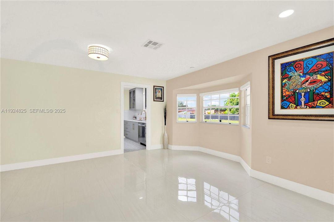 For Sale: $875,000 (4 beds, 2 baths, 1932 Square Feet)