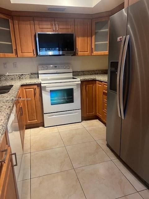 В аренду: $2,650 (3 спален, 2 ванн, 1240 Квадратных фут)