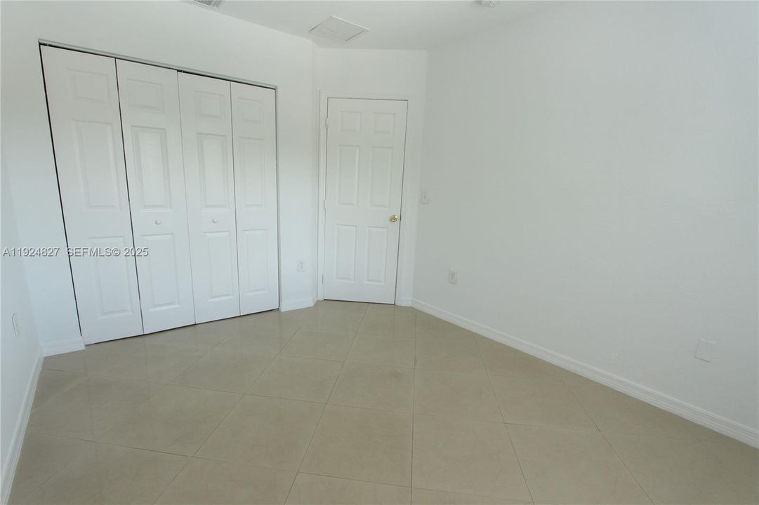 For Rent: $2,500 (3 beds, 2 baths, 1458 Square Feet)