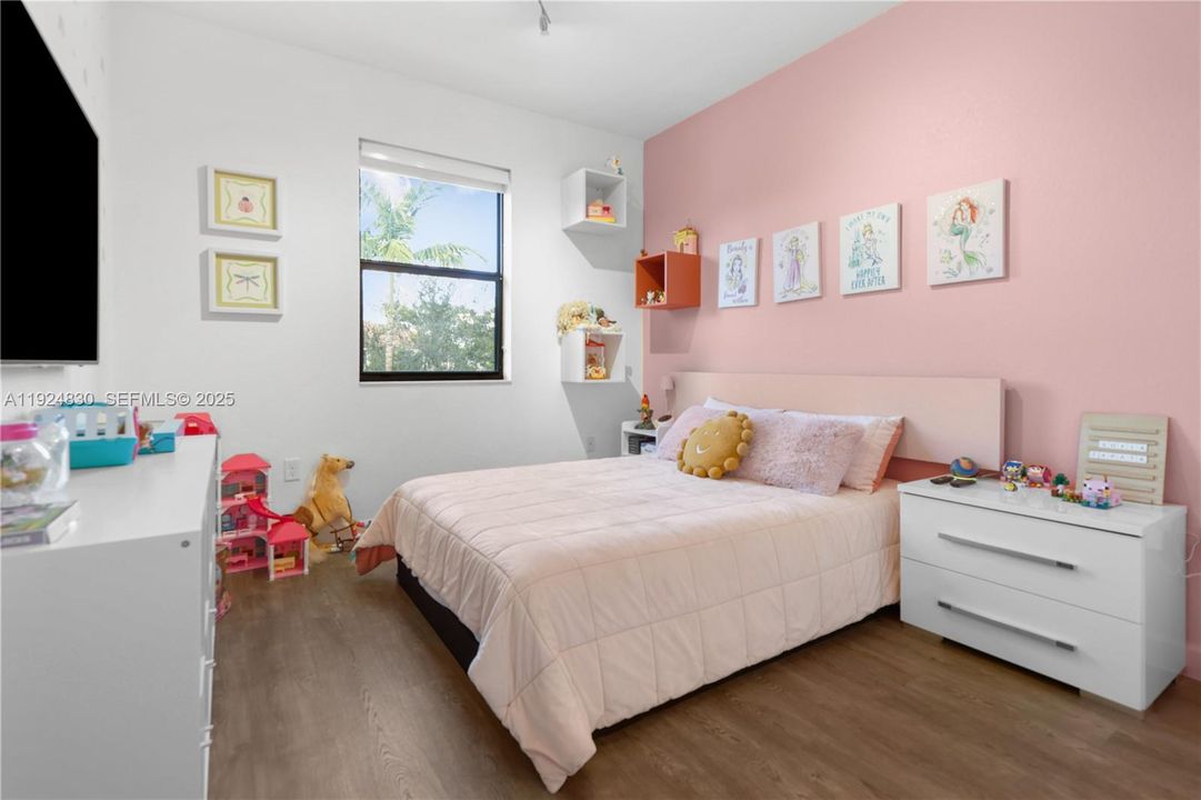 待售: $587,000 (4 贝兹, 2 浴室, 1862 平方英尺)