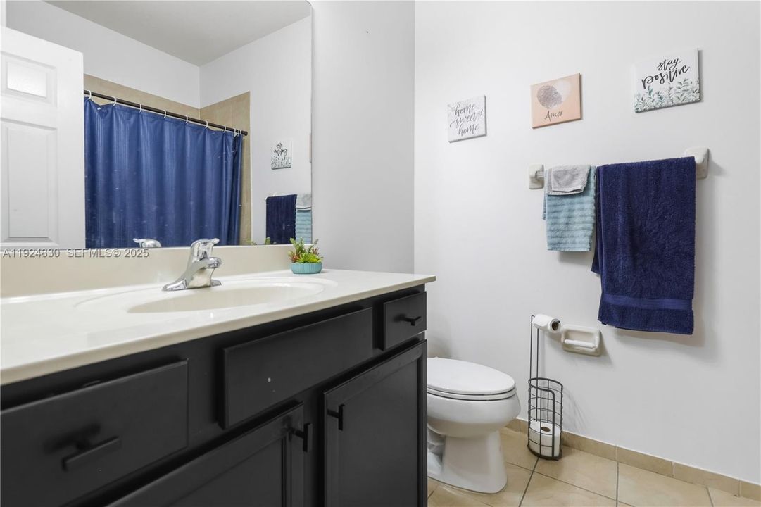 待售: $587,000 (4 贝兹, 2 浴室, 1862 平方英尺)