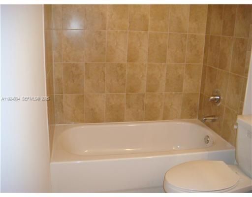 En Renta: $3,800 (3 camas, 3 baños, 2001 Pies cuadrados)