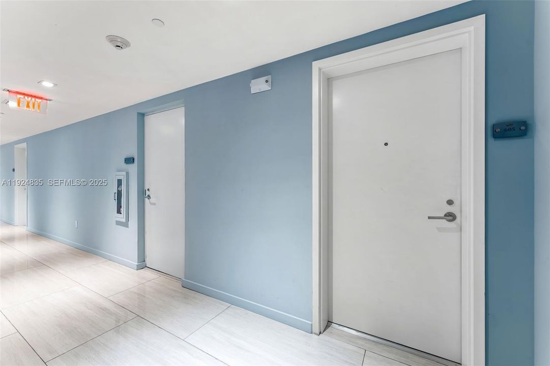 En Venta: $675,000 (2 camas, 2 baños, 1128 Pies cuadrados)