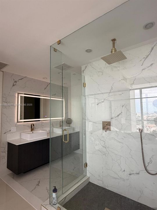 For Rent: $7,500 (2 beds, 2 baths, 1647 Square Feet)