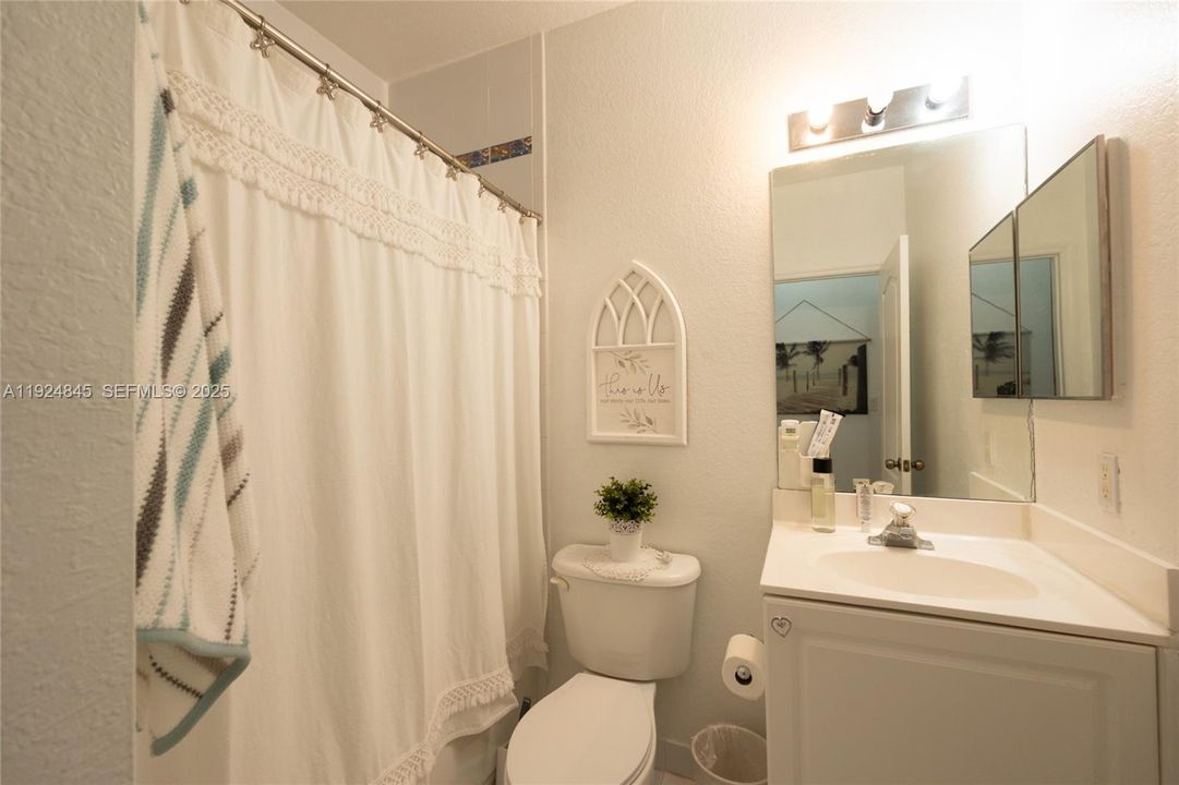 For Sale: $540,000 (3 beds, 2 baths, 1368 Square Feet)