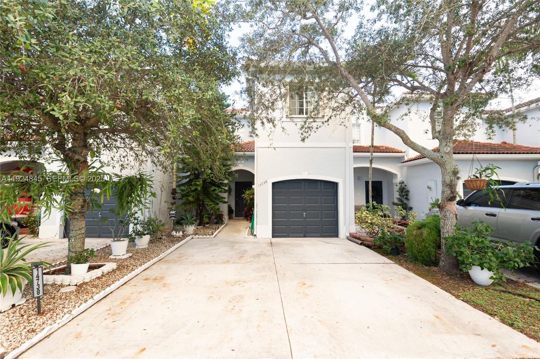 For Sale: $540,000 (3 beds, 2 baths, 1368 Square Feet)