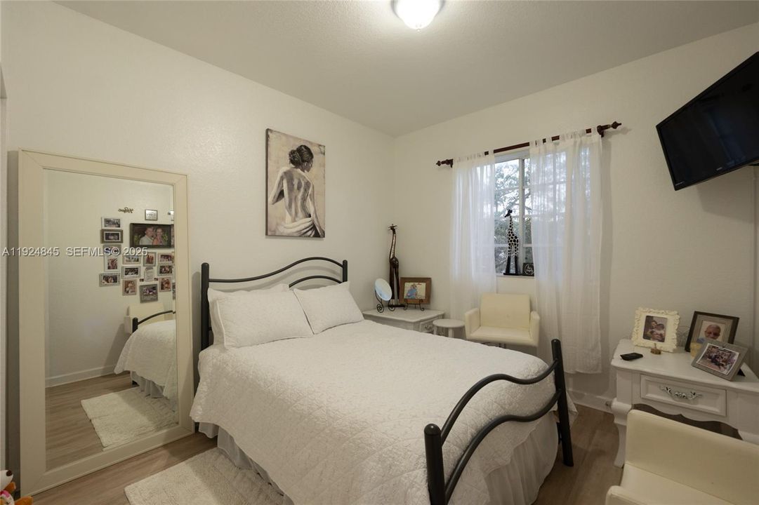 For Sale: $540,000 (3 beds, 2 baths, 1368 Square Feet)