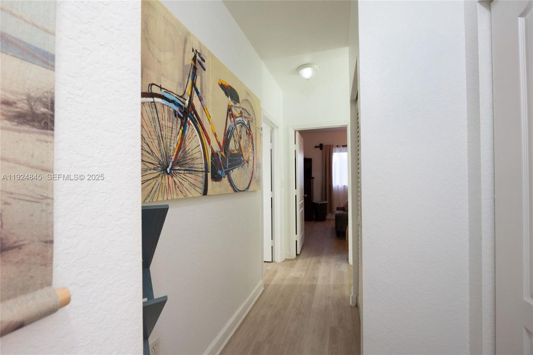 For Sale: $540,000 (3 beds, 2 baths, 1368 Square Feet)