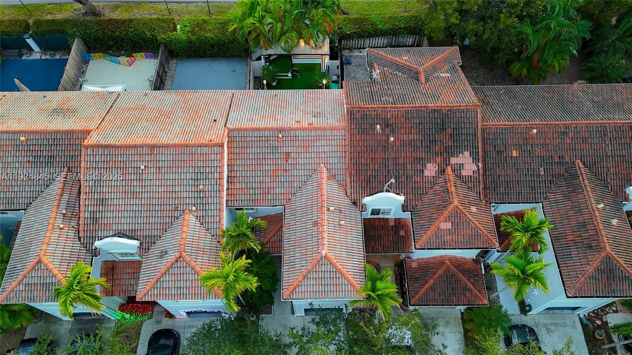 For Sale: $540,000 (3 beds, 2 baths, 1368 Square Feet)