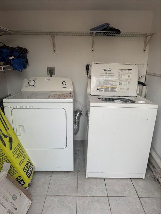 В аренду: $1,200 (0 спален, 1 ванн, 700 Квадратных фут)