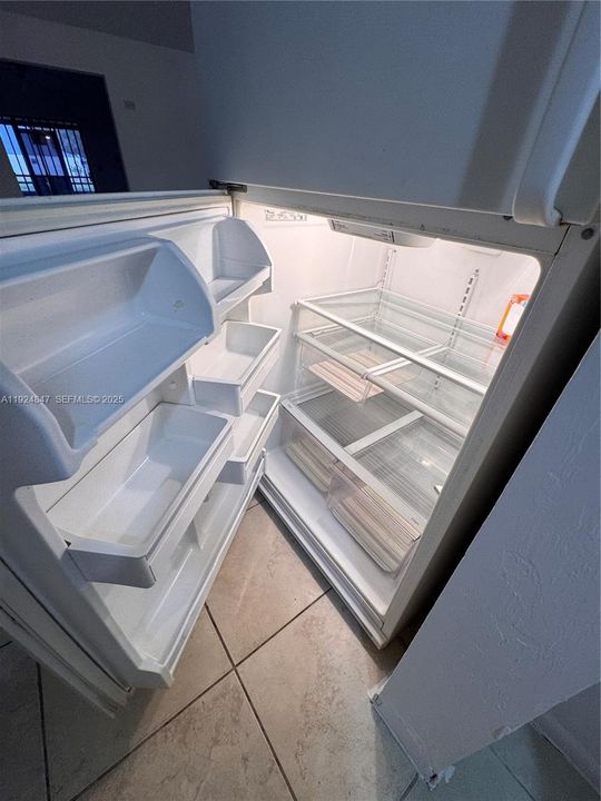 En Renta: $2,450 (3 camas, 2 baños, 1040 Pies cuadrados)