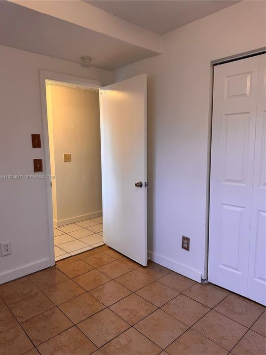 Active With Contract: $2,290 (3 beds, 2 baths, 1040 Square Feet)