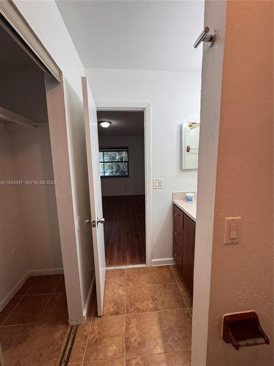 En Renta: $2,450 (3 camas, 2 baños, 1040 Pies cuadrados)