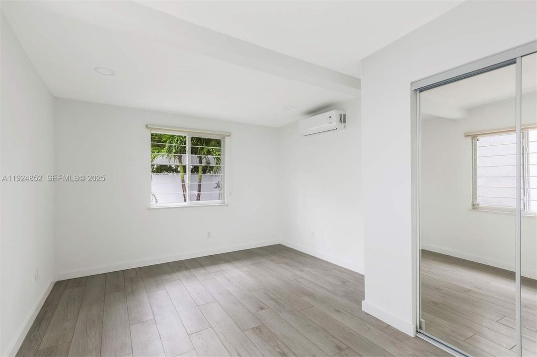 For Rent: $2,250 (1 beds, 1 baths, 568 Square Feet)