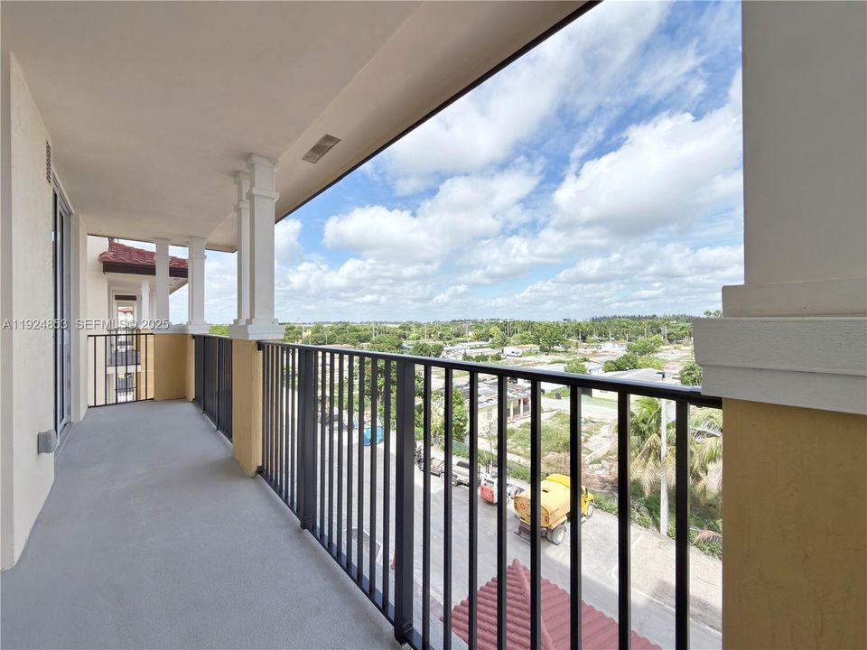 For Rent: $3,270 (3 beds, 2 baths, 1226 Square Feet)