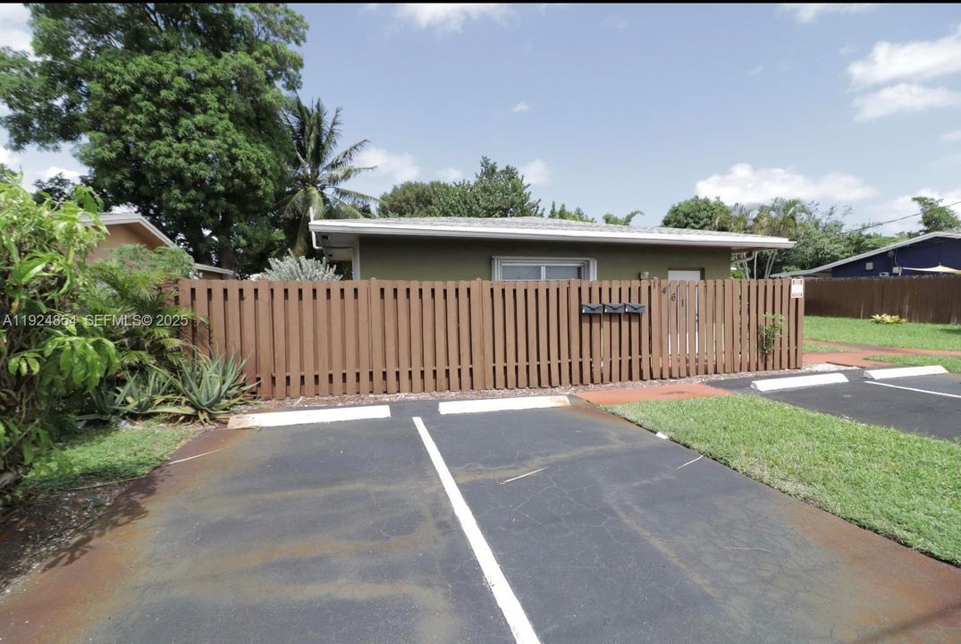 待售: $699,900 (0 贝兹, 0 浴室, 2114 平方英尺)