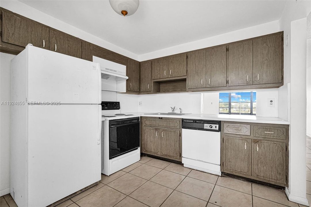 En Venta: $119,000 (1 camas, 1 baños, 968 Pies cuadrados)