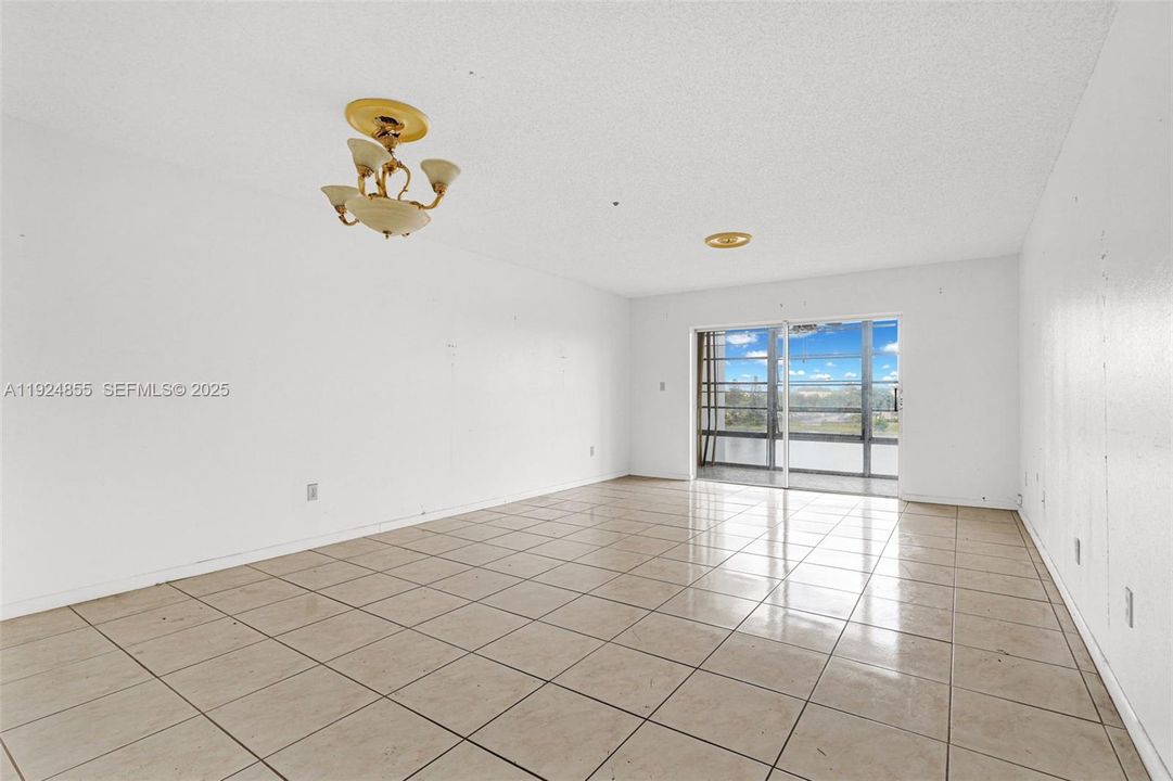 En Venta: $119,000 (1 camas, 1 baños, 968 Pies cuadrados)