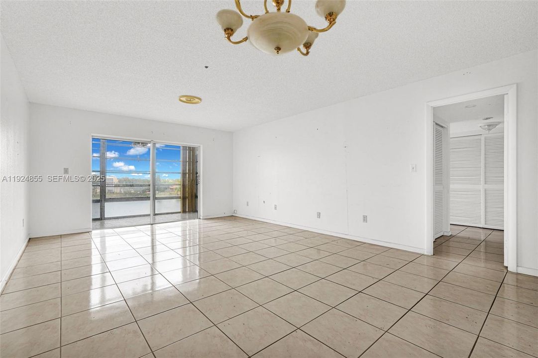 En Venta: $119,000 (1 camas, 1 baños, 968 Pies cuadrados)