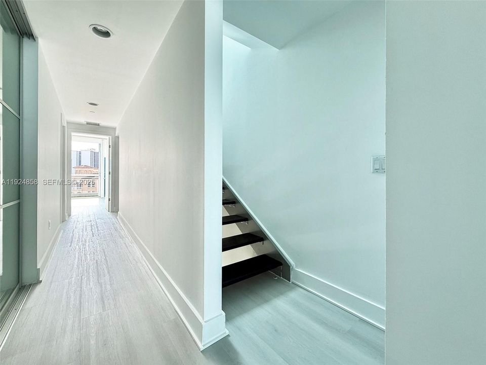 En Renta: $6,599 (3 camas, 3 baños, 1869 Pies cuadrados)