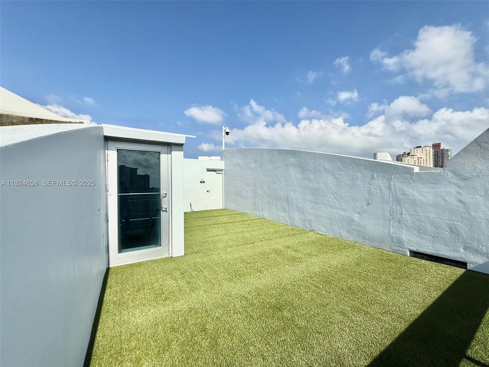 En Renta: $6,599 (3 camas, 3 baños, 1869 Pies cuadrados)