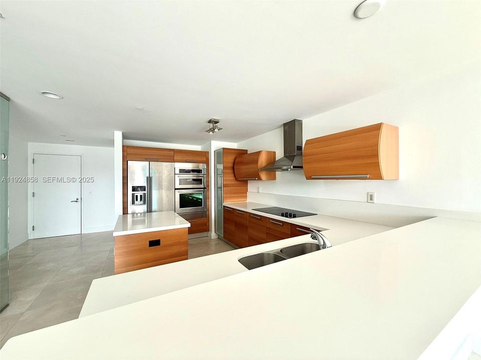 En Renta: $6,599 (3 camas, 3 baños, 1869 Pies cuadrados)