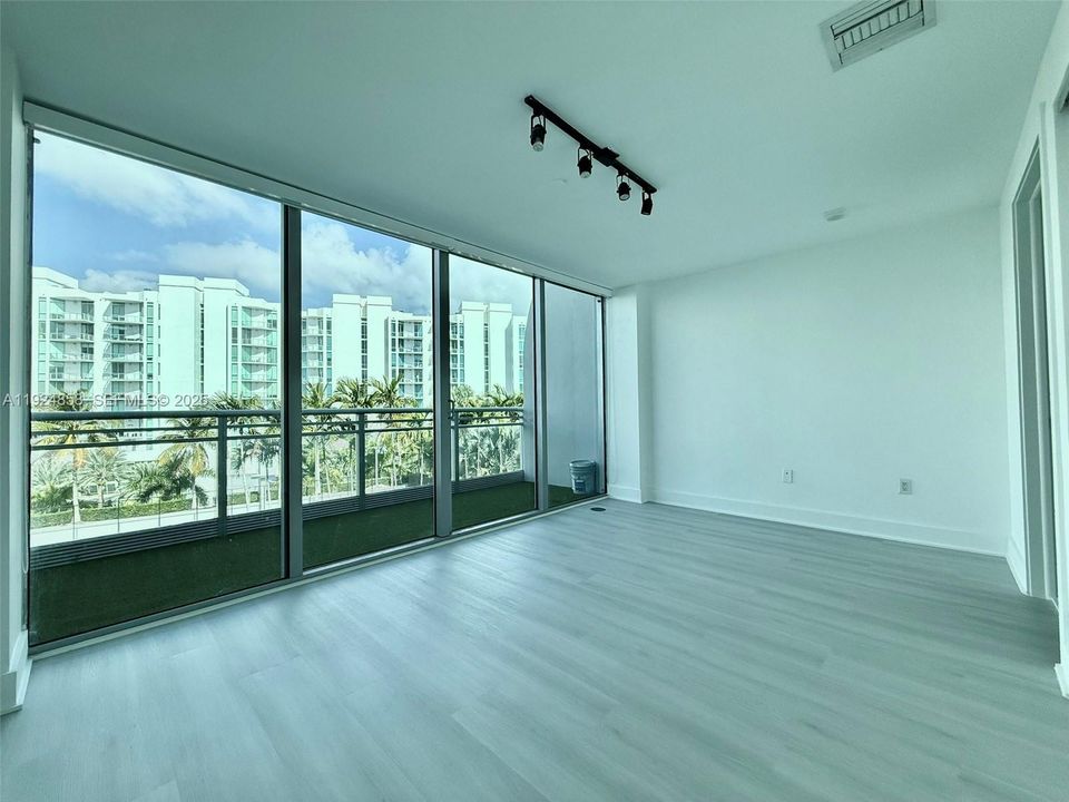 En Renta: $6,599 (3 camas, 3 baños, 1869 Pies cuadrados)