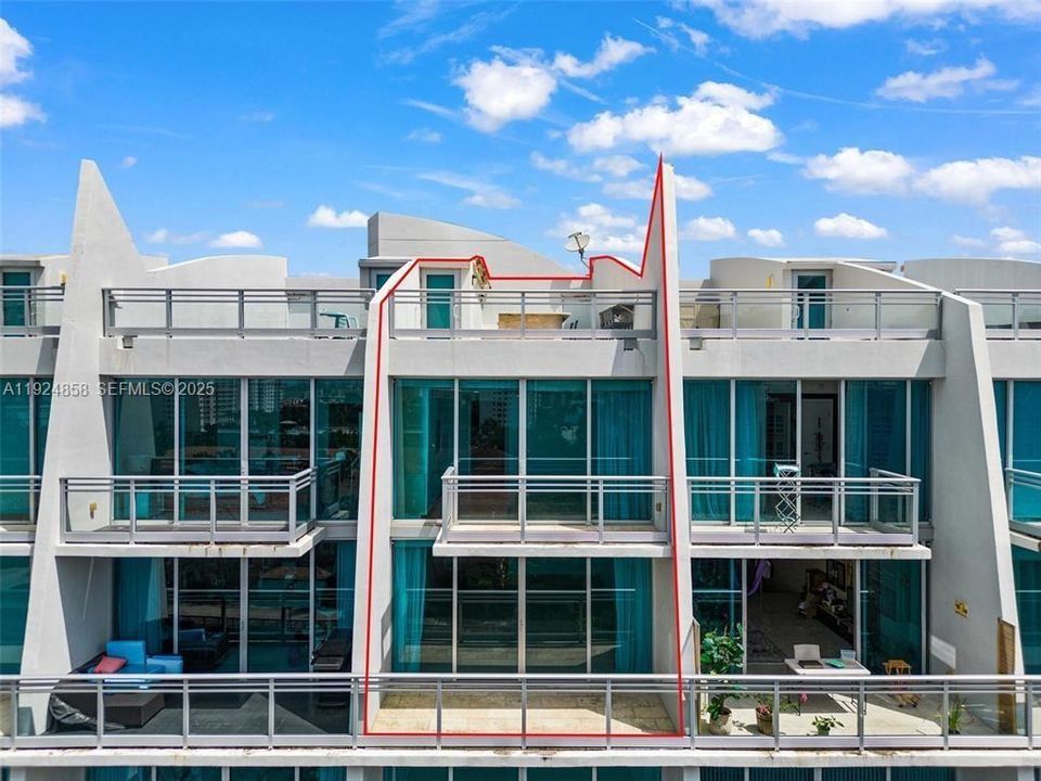 En Renta: $6,599 (3 camas, 3 baños, 1869 Pies cuadrados)