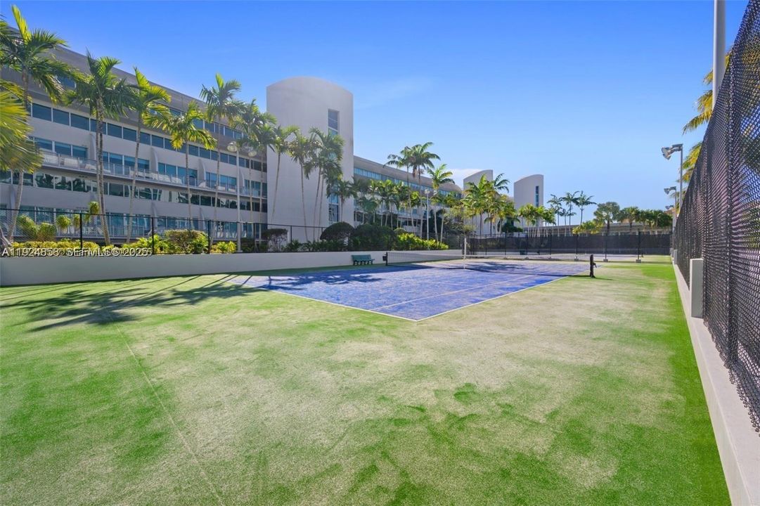 En Renta: $6,599 (3 camas, 3 baños, 1869 Pies cuadrados)