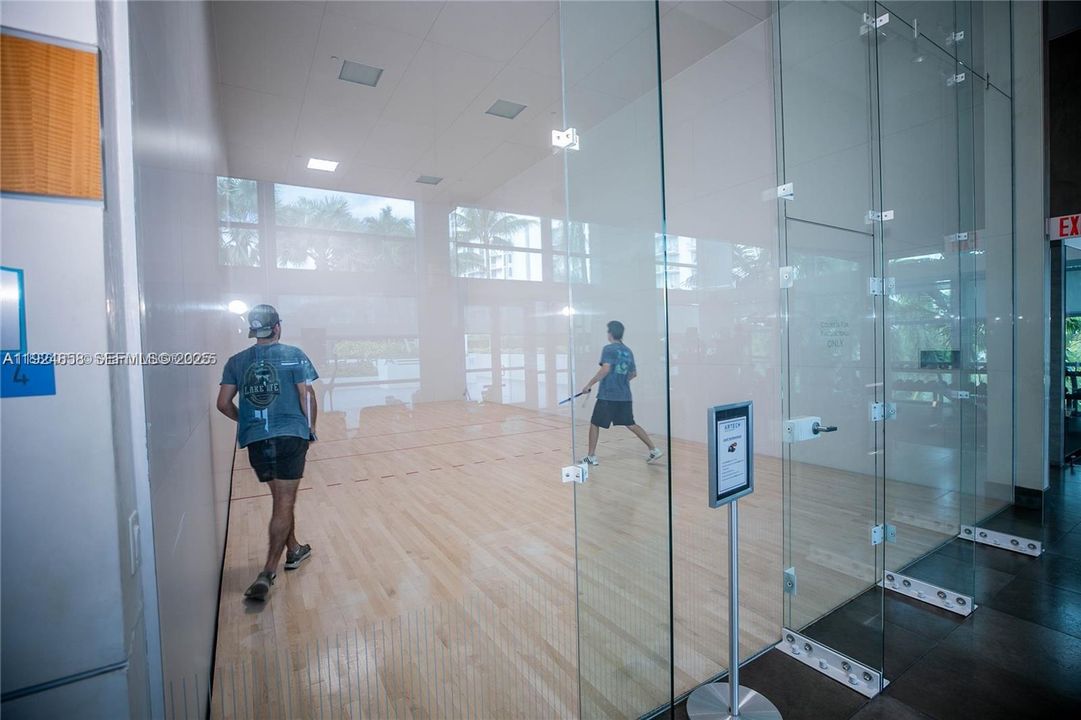 En Renta: $6,599 (3 camas, 3 baños, 1869 Pies cuadrados)