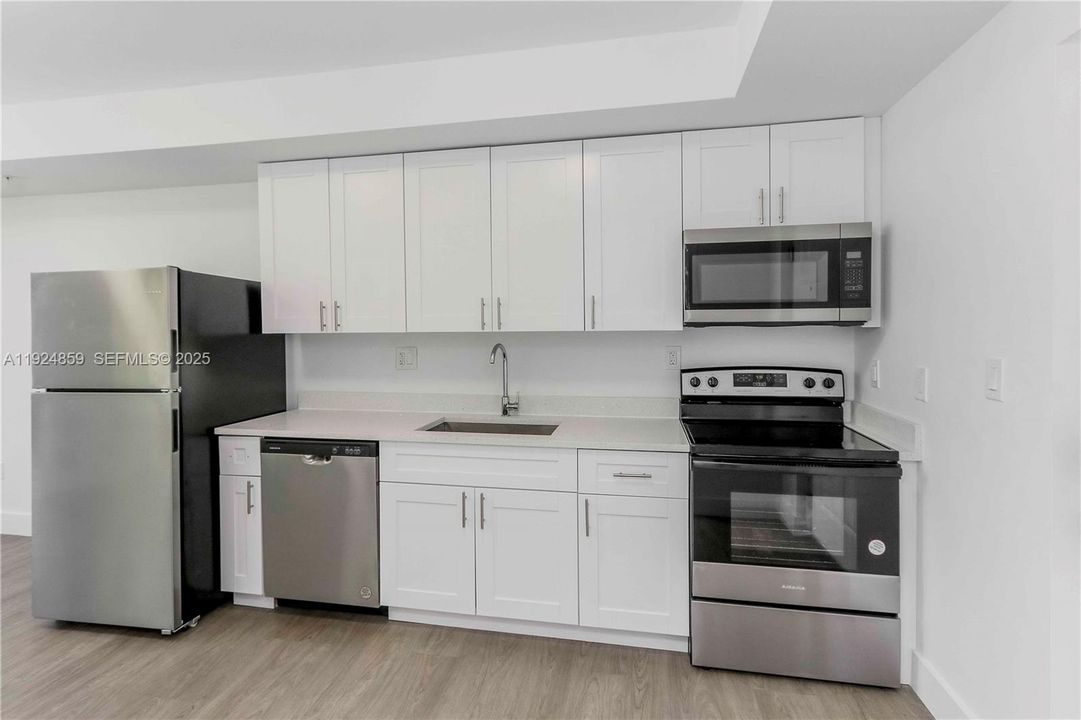 В аренду: $1,800 (1 спален, 1 ванн, 410 Квадратных фут)