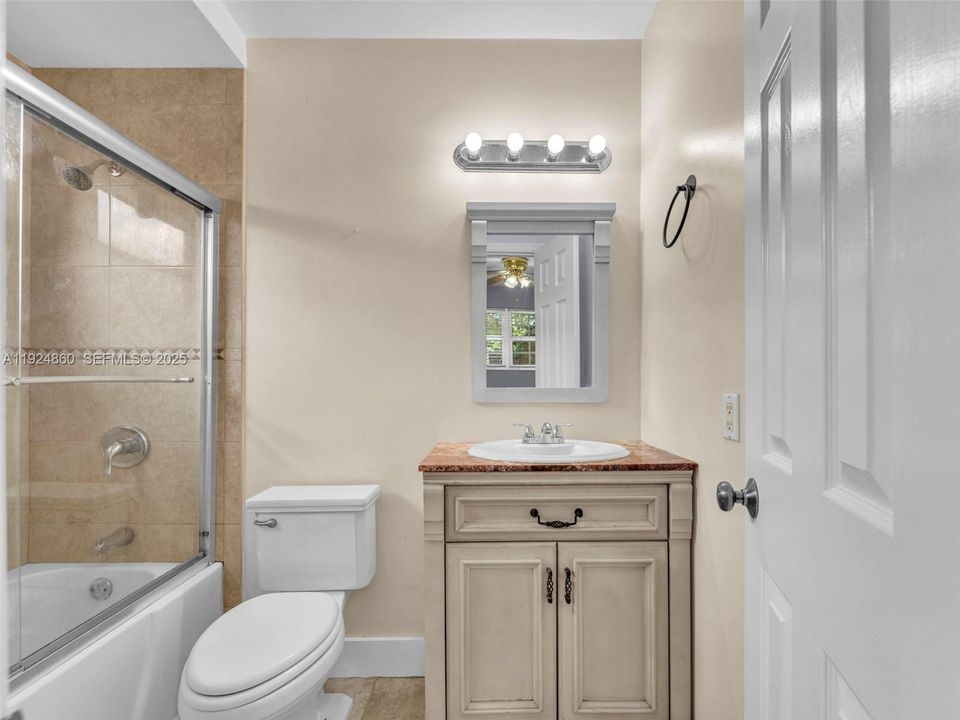 For Sale: $546,000 (3 beds, 2 baths, 1148 Square Feet)