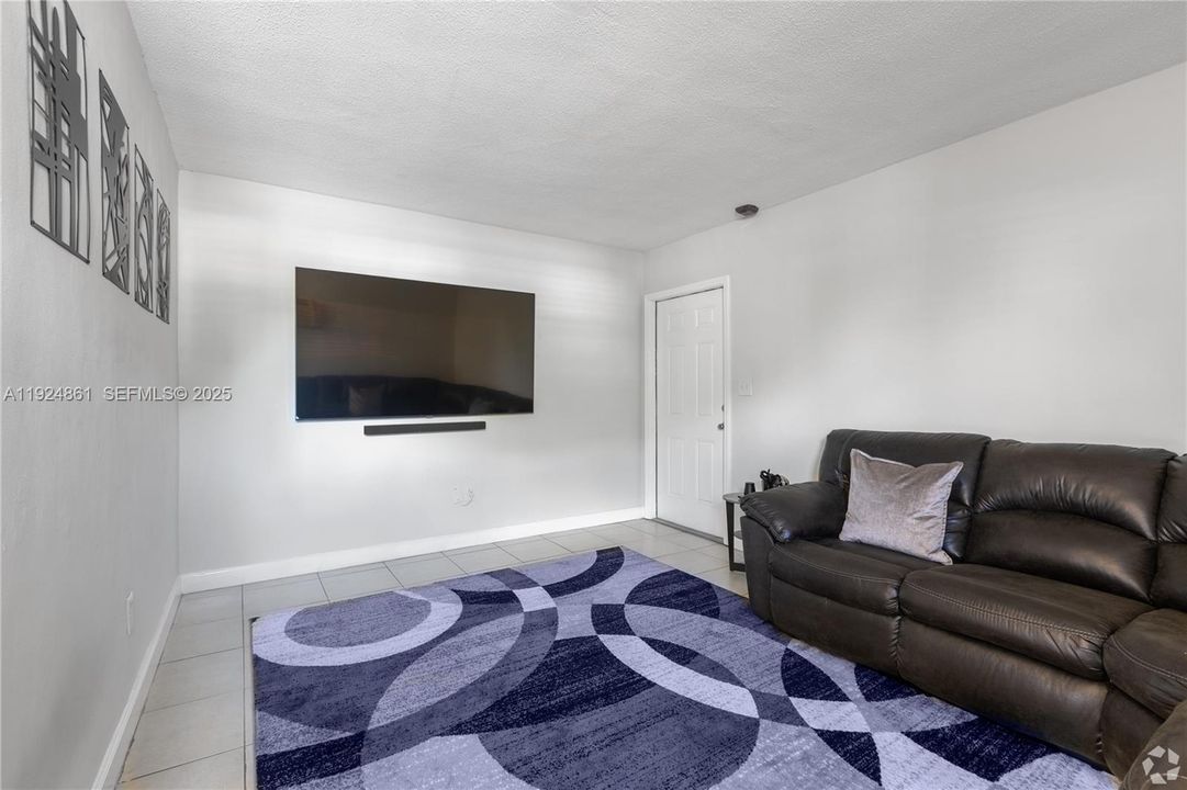 For Rent: $1,450 (1 beds, 1 baths, 0 Square Feet)