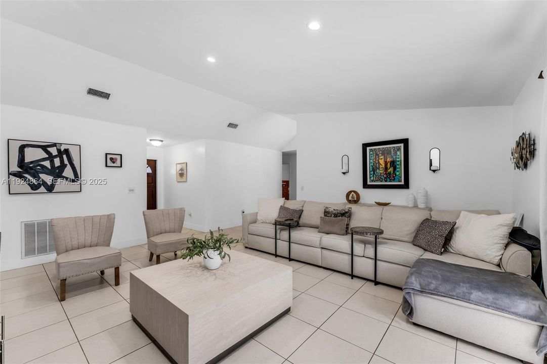 Active With Contract: $717,000 (4 beds, 2 baths, 1810 Square Feet)