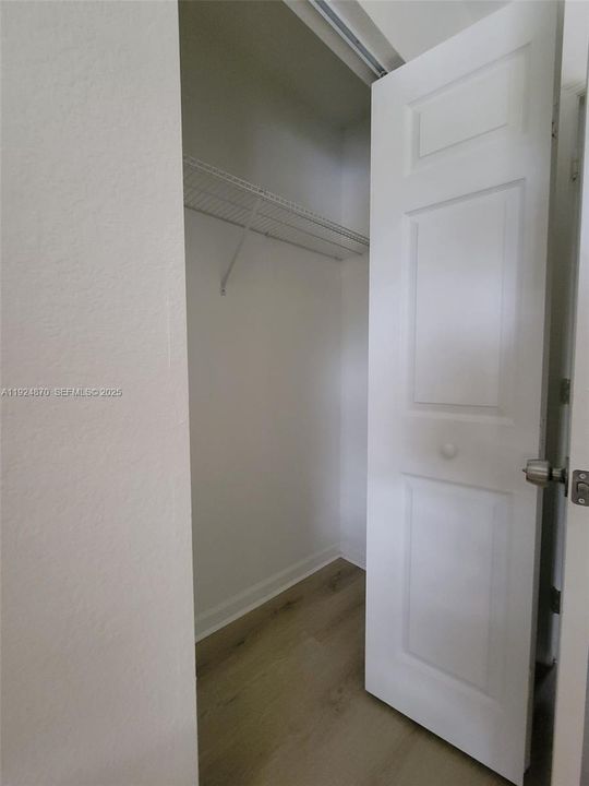 В аренду: $2,400 (2 спален, 2 ванн, 1140 Квадратных фут)