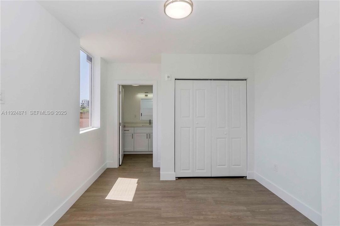 В аренду: $1,950 (1 спален, 1 ванн, 525 Квадратных фут)