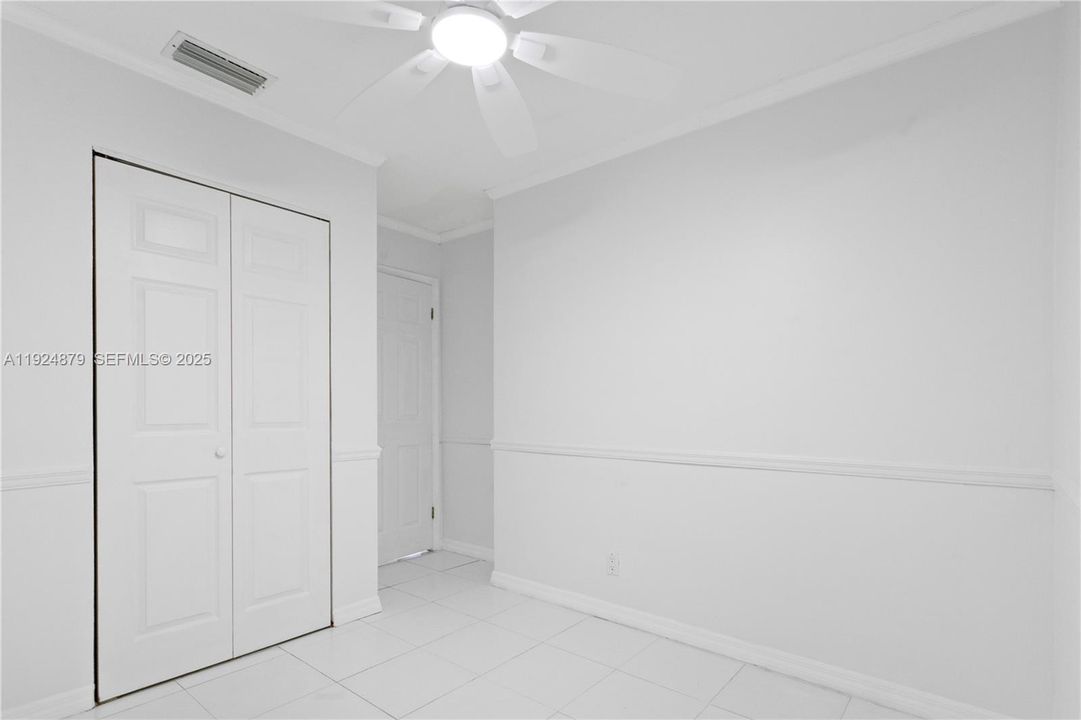 待售: $475,000 (4 贝兹, 2 浴室, 1715 平方英尺)