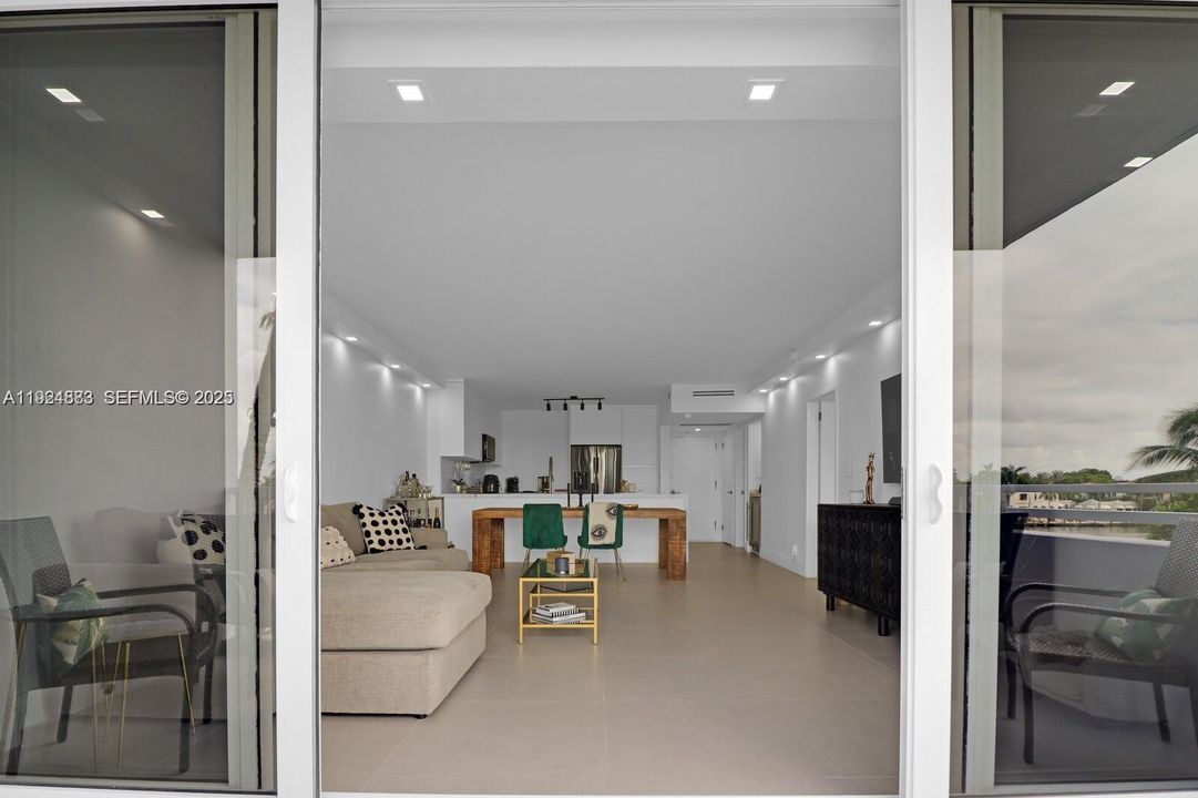 En Venta: $430,000 (1 camas, 1 baños, 900 Pies cuadrados)